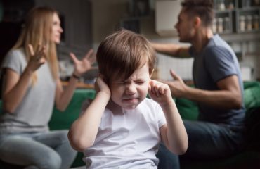 Травмированный в детстве ребенок